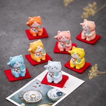 1Pc Pasisekė Kačių Figūrėlės Japonijos Animacinių filmų Manek Neko Gyvūnų Modelio Miniatiūros Namo Automobilių Viešbučio Restorane Dekoro Darbalaukio Ornamentu Naujas