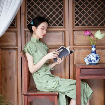 2023 Vasaros Satino Kinijos Moterims Žalias Lapas Vestuvių Qipao Derliaus Mandarinų Apykaklės Cheongsam Seksualus, Trumpas Rankovės Vakarą Midi Suknelė