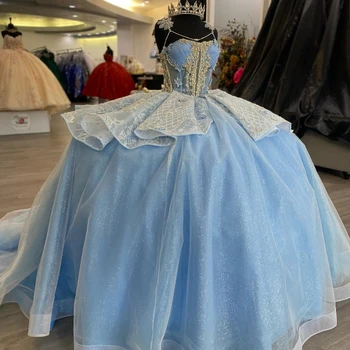 Dangus Mėlynas Nuo Peties Quinceanera Suknelės Tiulio Appliques Duobute Pearl Nėrinių Vestidos De 15 Años 2024 Princesė Kamuolys Suknelė
